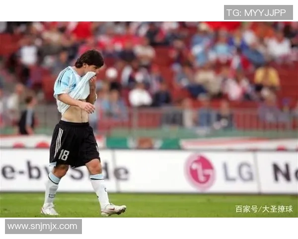 巴萨前锋梅西在国家队训练表现引发争议:真相是什么? 巴萨前锋梅西在国家队训练表现引发争议:真相是什么?