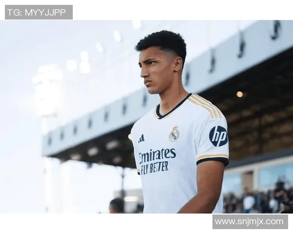 皇马宣布签下法国天才前锋,球迷期待新赛季表现