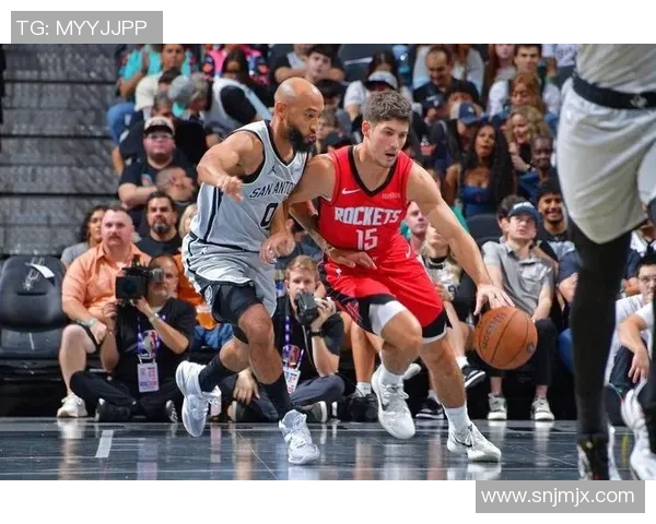 火箭队主帅迈克·德安东尼因不满裁判遭罚款乔治空砍35分领沃尔夫德两连胜