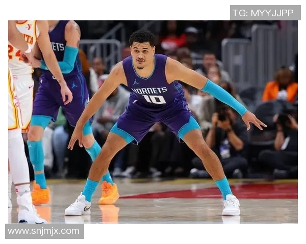 黄蜂裁掉球队大将，重整阵容迎接新赛季